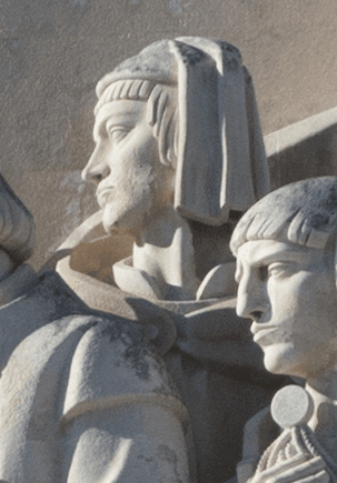 The Portuguese explorer Nicolau Coelho returns to Lisbon after discovering the sea route to India as a companion of Vasco da Gama.